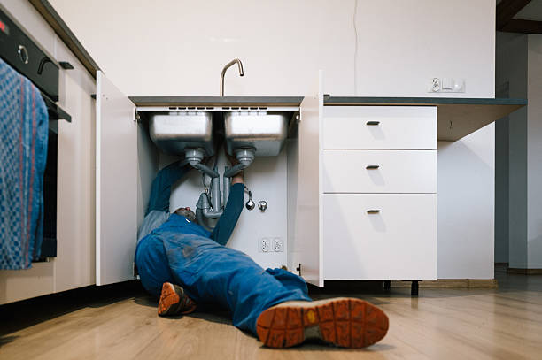 Professional Drain Cleaning technician working in Kaneohe, HI